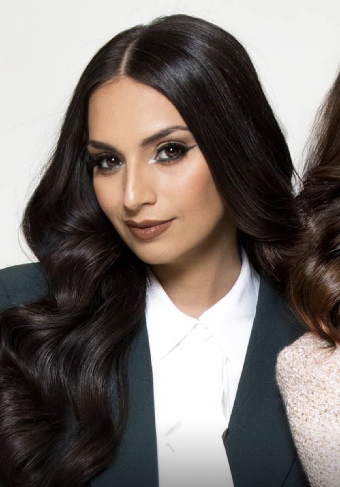 Ghazaleh Ghasemi, Your Soul Sister, Persian-Canadian master of ceremonies and motivational speaker based in Toronto, editorial portrait in gold light